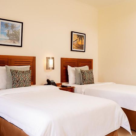 White Sands Hotel Дар ес Саалам Екстериор снимка
