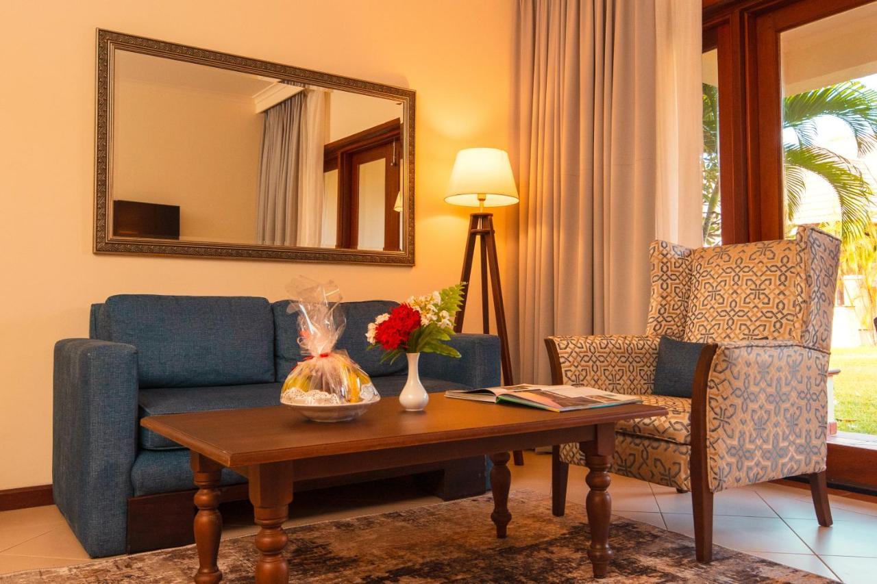 White Sands Hotel Дар ес Саалам Екстериор снимка