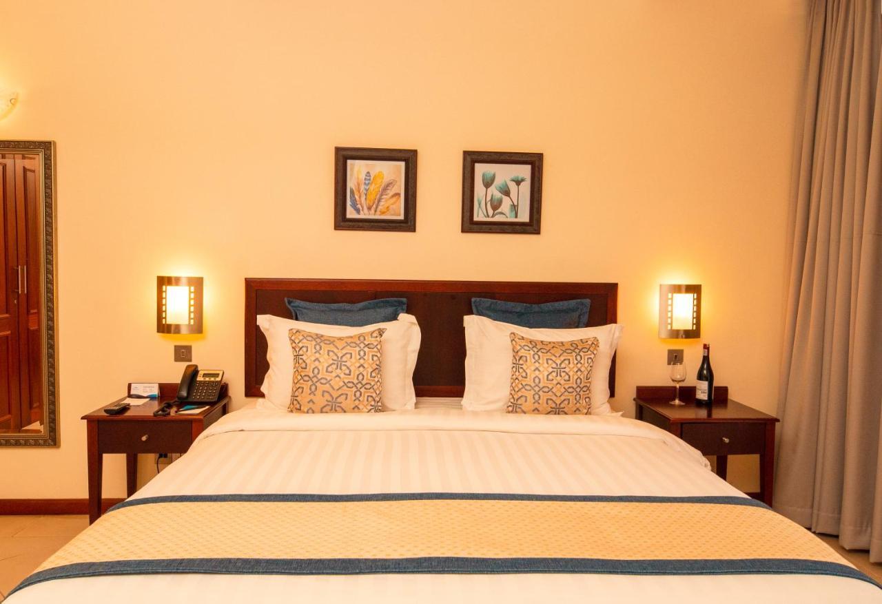 White Sands Hotel Дар ес Саалам Екстериор снимка
