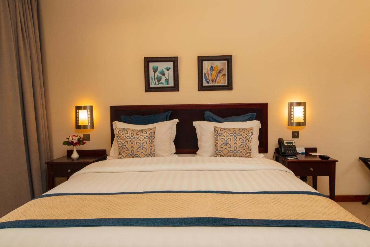 White Sands Hotel Дар ес Саалам Екстериор снимка