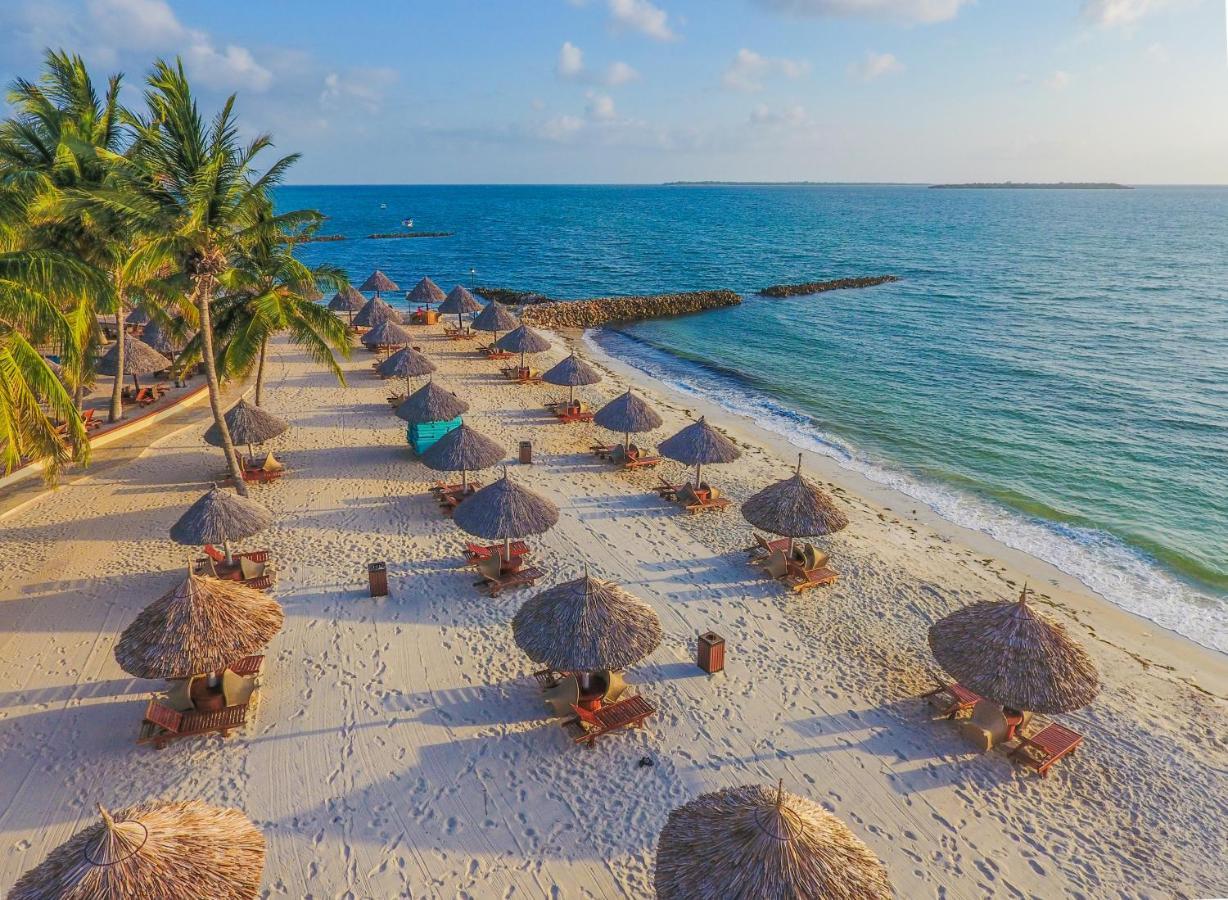 White Sands Hotel Дар ес Саалам Екстериор снимка